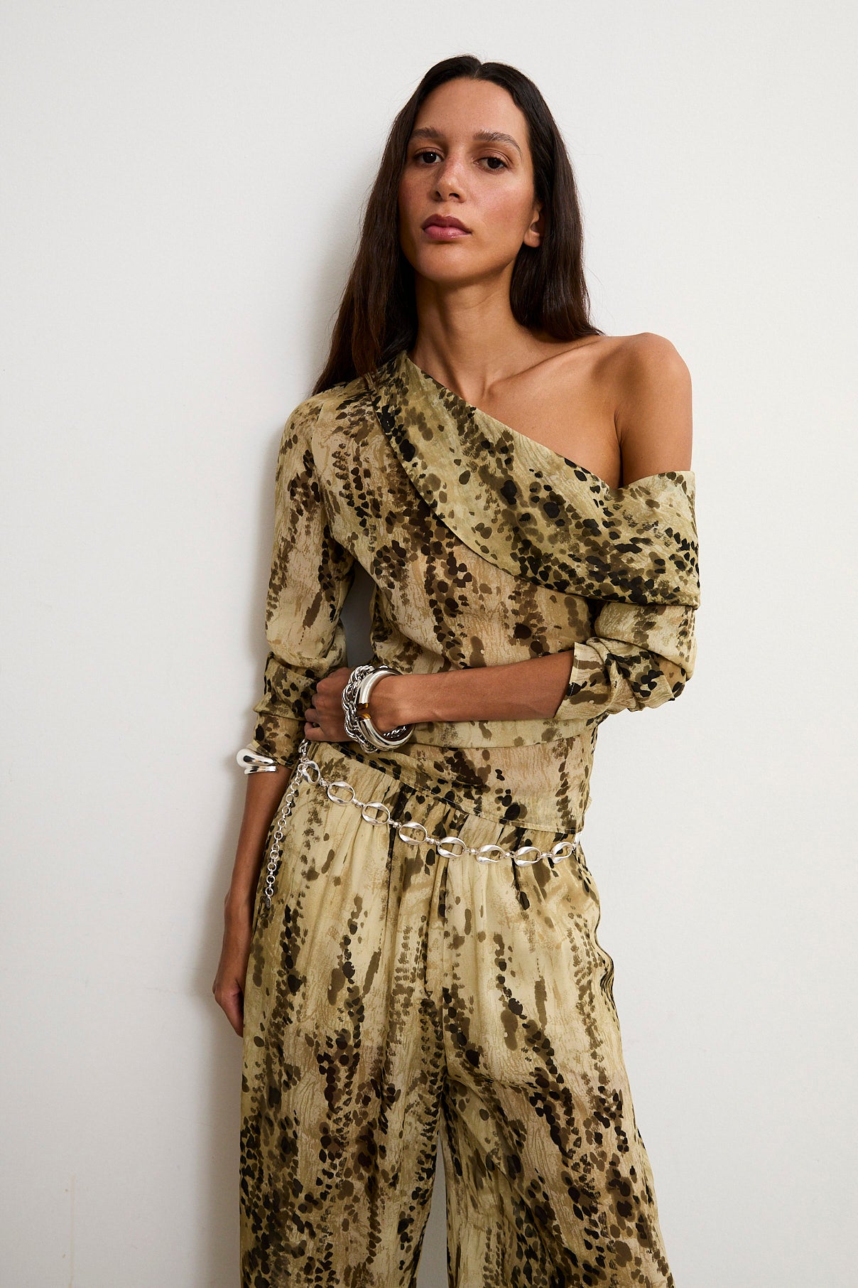 PENELOPE | One-Shoulder Blouse