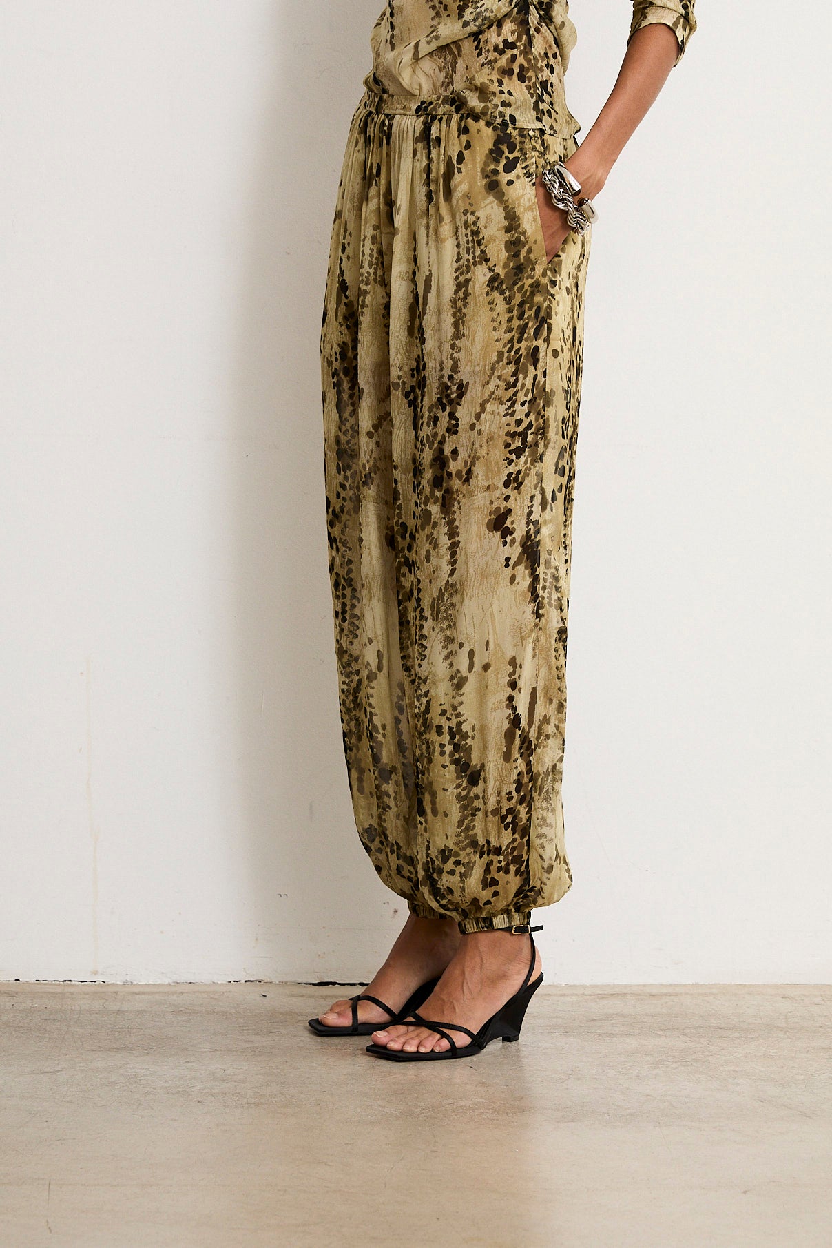 KATE | Fluid Pant