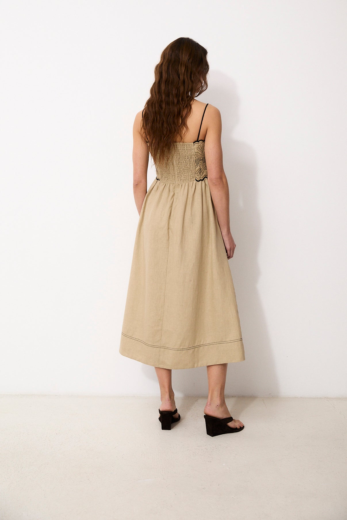 JUNA | 100% Linen Ecru Midi Dress