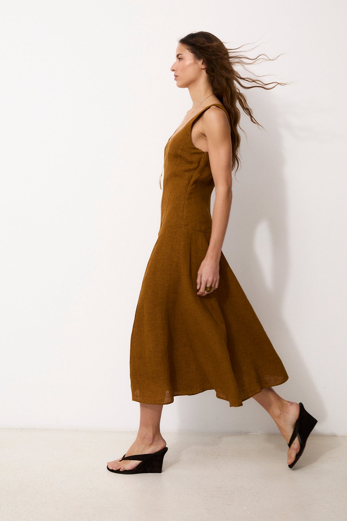 CAVERNI | Camel Dress in 100% Italian Linen