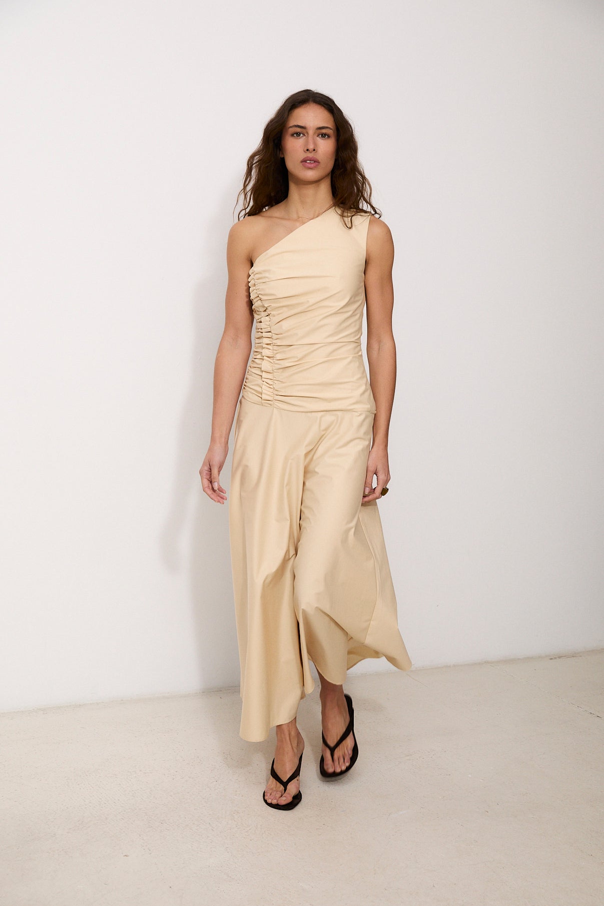 CELIA | One-Shoulder Ecru Cotton Midi Dress