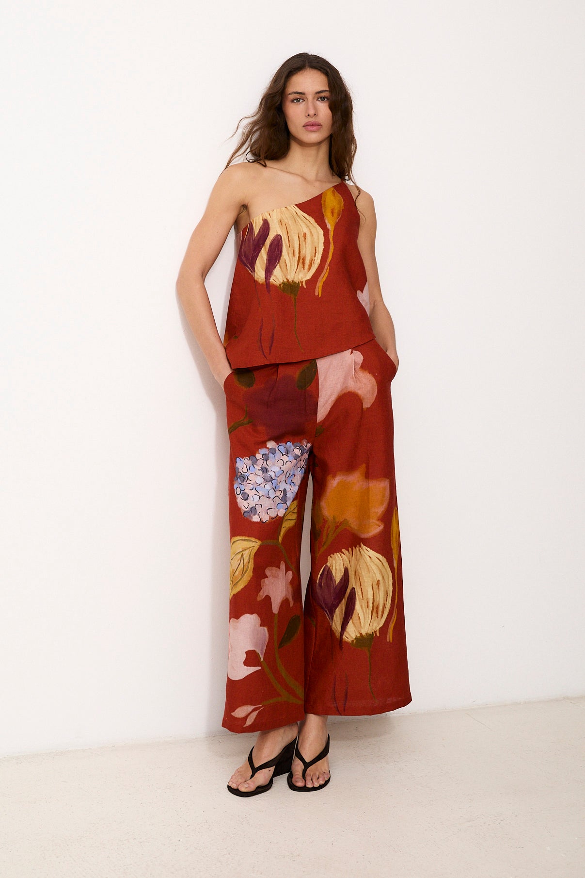 JUNA | 100% Linen Top with Artisanal Fabric