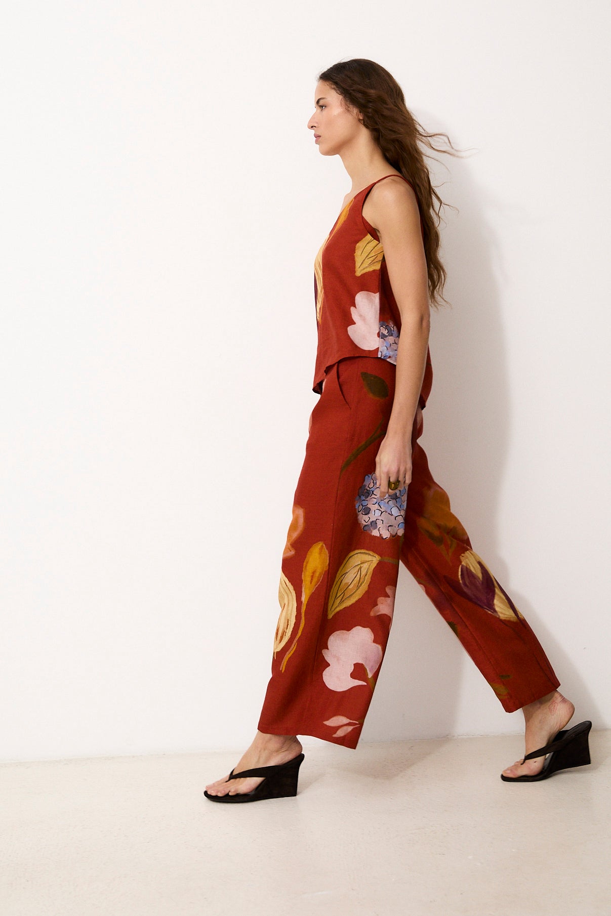 JUNA | 100% Linen Top with Artisanal Fabric