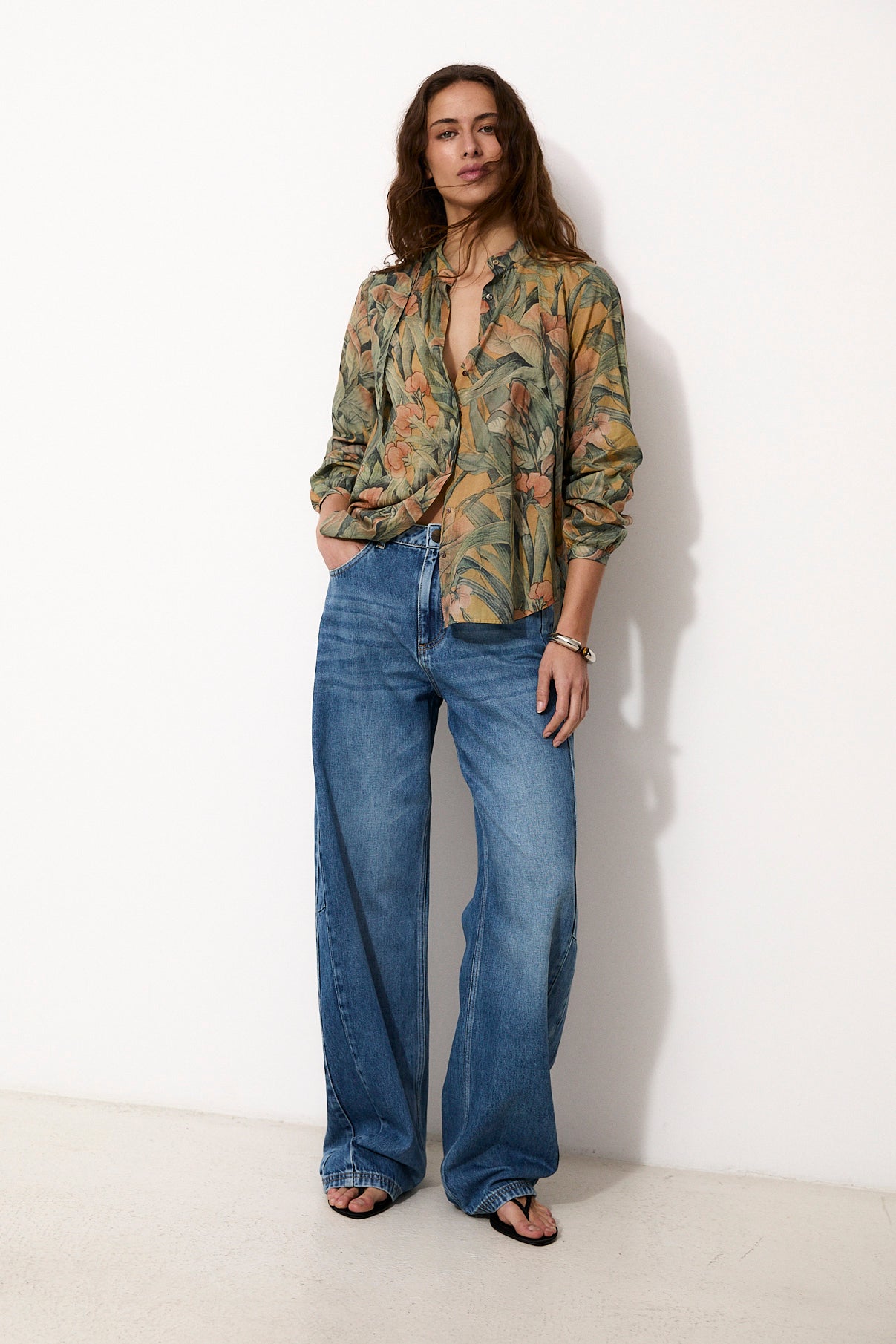 LINETTE | 100% Linen Blouse in Italian Botanical Fabric