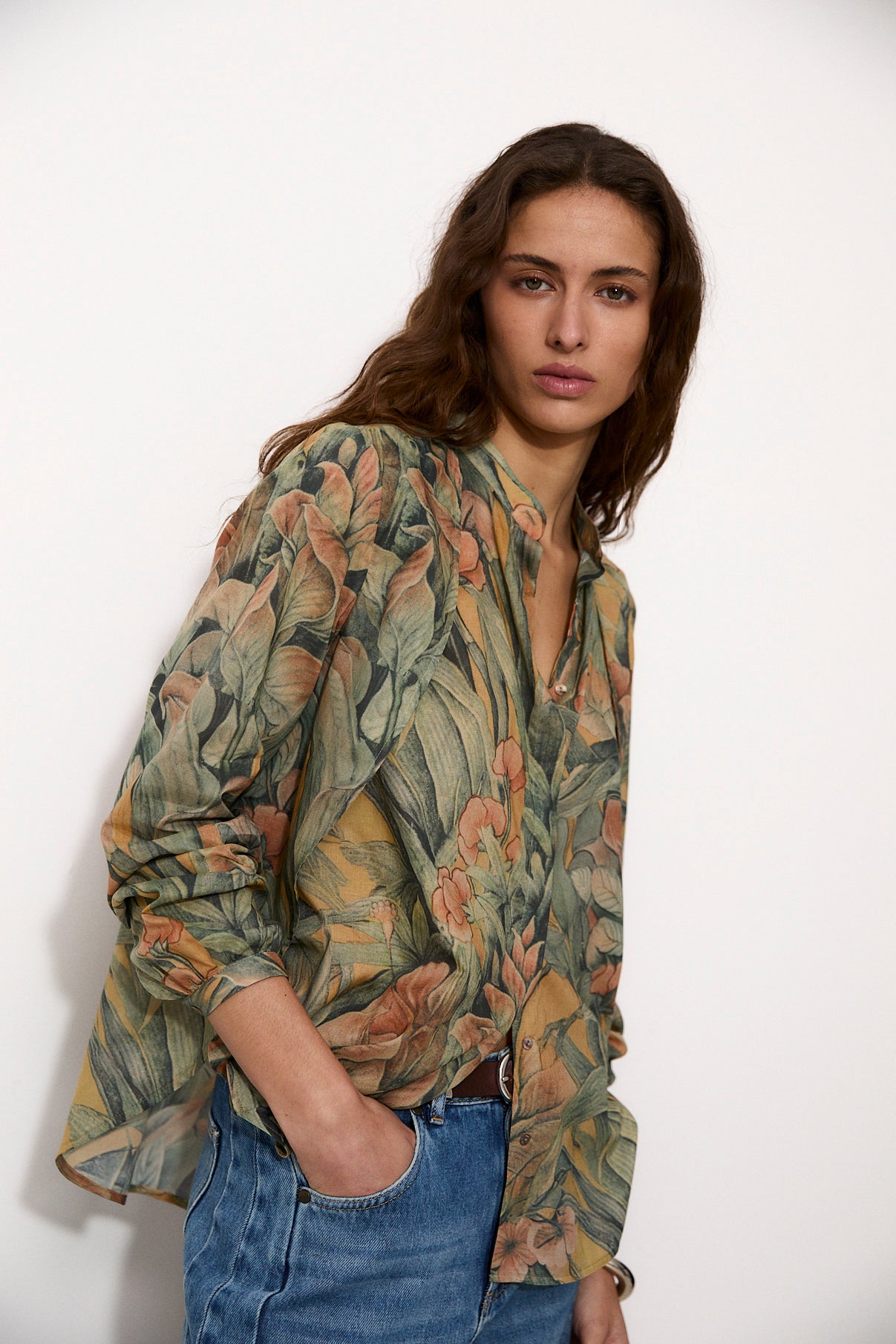 LINETTE | 100% Linen Blouse in Italian Botanical Fabric