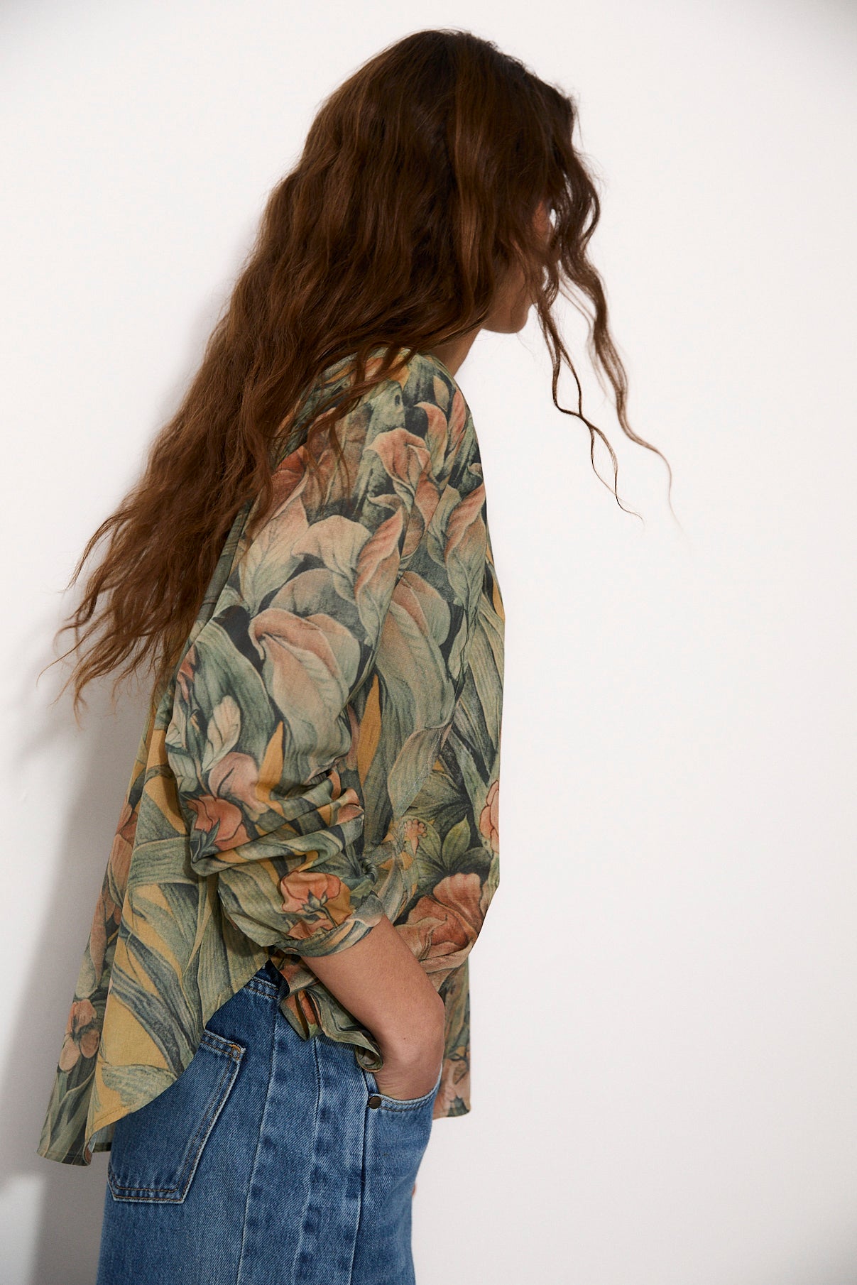 LINETTE | 100% Linen Blouse in Italian Botanical Fabric