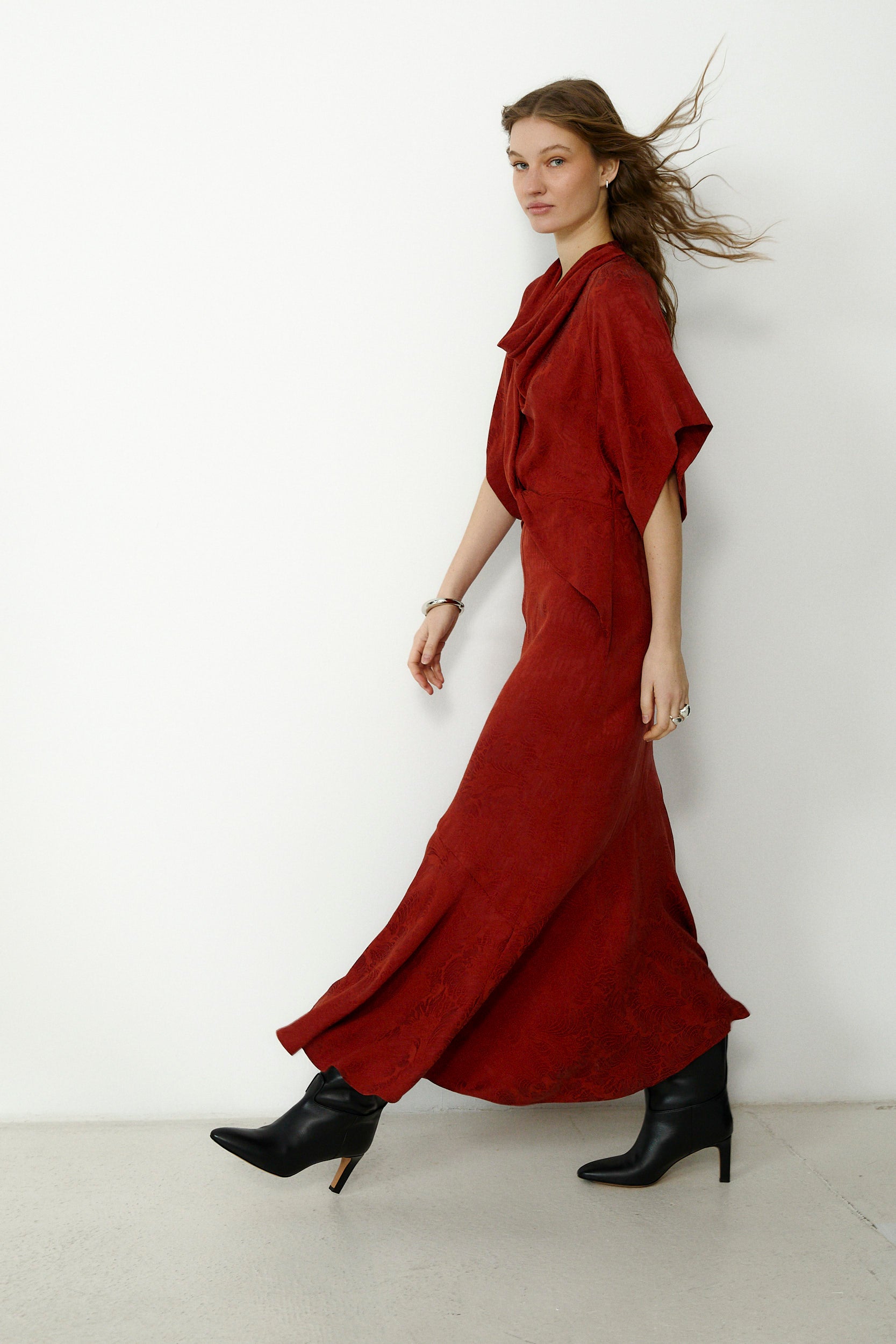 Exclusive Designer Dresses | Honest Luxury | MAKSU Page 2 Exclusive Designer Dresses | Honest Luxury | MAKSU Page 2
