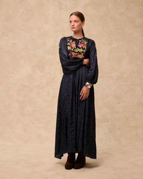 ワンピース jacquard volume dress AMAL | Anthracite Embroidered Jacquard Midi Dress – MAKSU