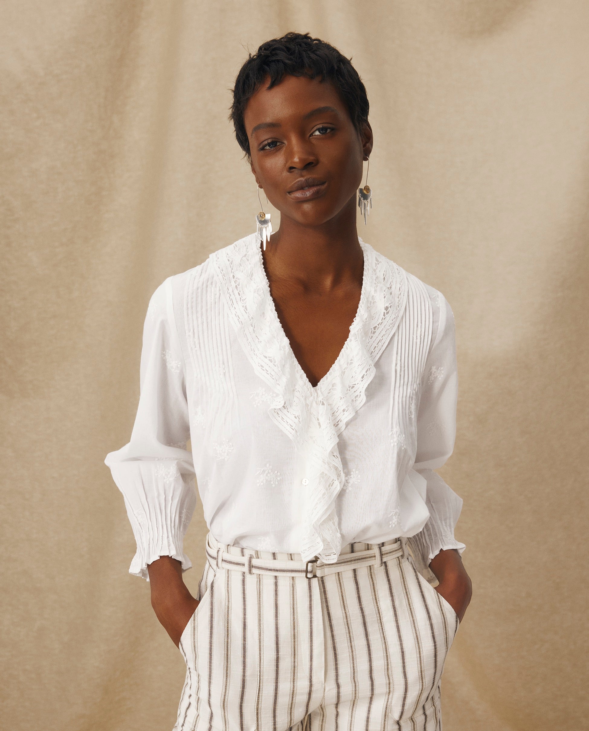 KAEYA | White Embroidered Cotton Ruffle Blouse – shopmaksu EU