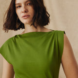 ALLIE | Vestido midi verde fruncido de algodón