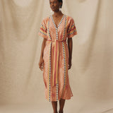 ANAKA | Túnica bordada en terracota con cinturón