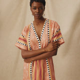 ANAKA | Túnica bordada en terracota con cinturón